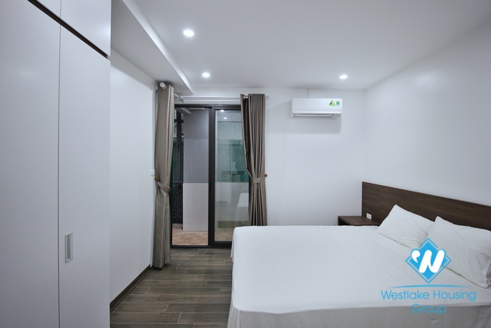 A new modern and good quality apartment for rent in Tay Ho street 
