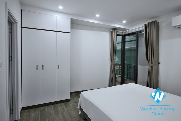 A new modern and good quality apartment for rent in Tay Ho street 