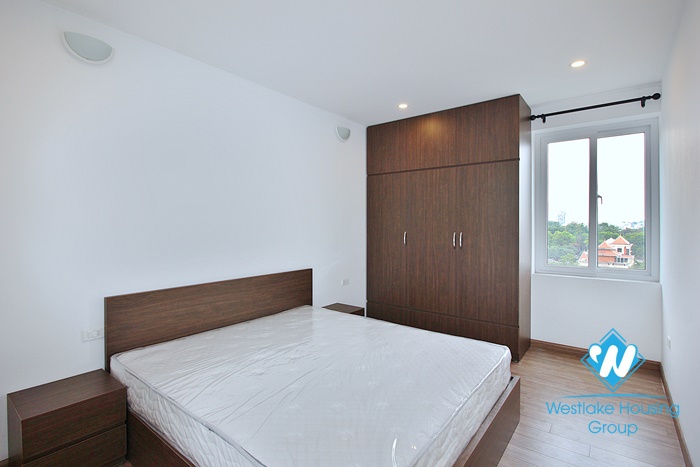 Lake view one bedroom apartment with huge balcony for rent in Dang Thai Mai, Tay Ho