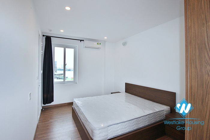 Lake view one bedroom apartment with huge balcony for rent in Dang Thai Mai, Tay Ho