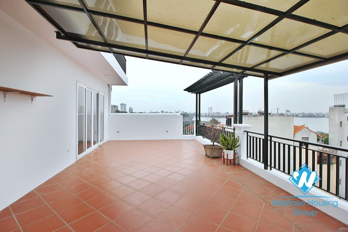 Lake view one bedroom apartment with huge balcony for rent in Dang Thai Mai, Tay Ho