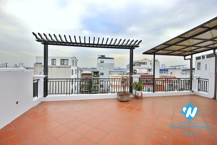 Lake view one bedroom apartment with huge balcony for rent in Dang Thai Mai, Tay Ho