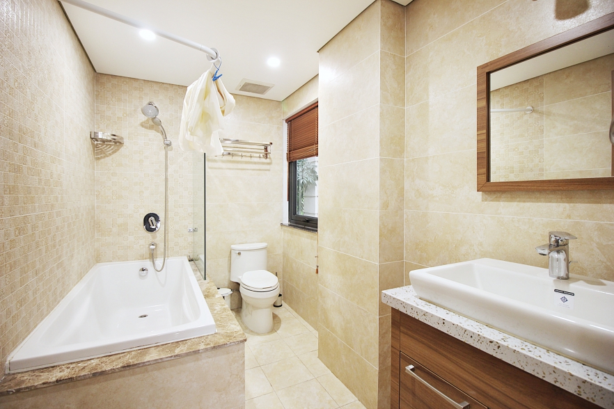  two bedroom apartment for rent in Tay Ho