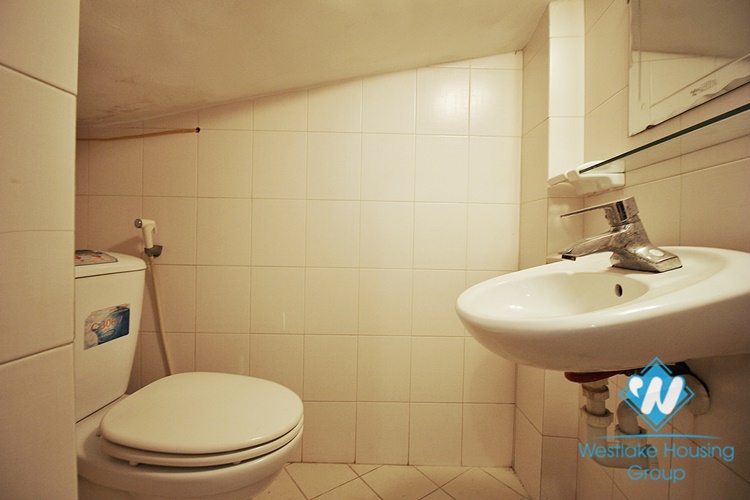 An affordable price 4 bedrooms house for rent in Tu Hoa, Tay Ho