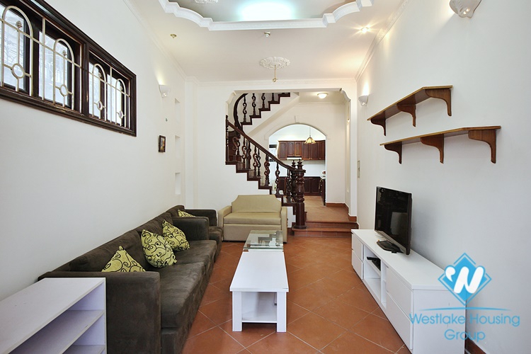An affordable price 4 bedrooms house for rent in Tu Hoa, Tay Ho