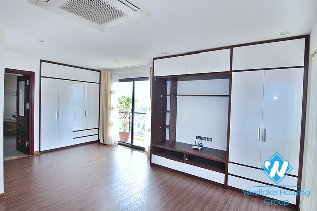 Skyview duplex apartment to rent in Tay Ho, Hanoi.