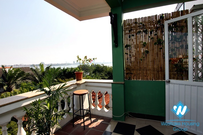 A stylish beautiful studio with lovely balcony for rent in Quang Khanh 