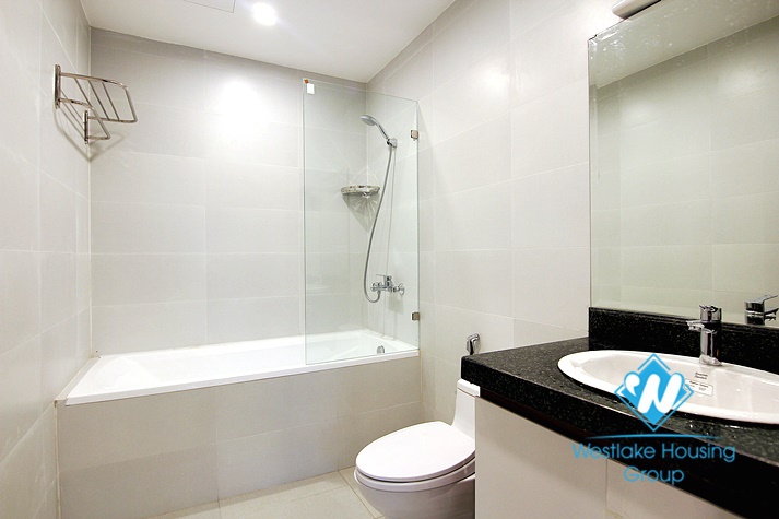 Beautiful one bedroom apartment for rent on Tu Hoa street 