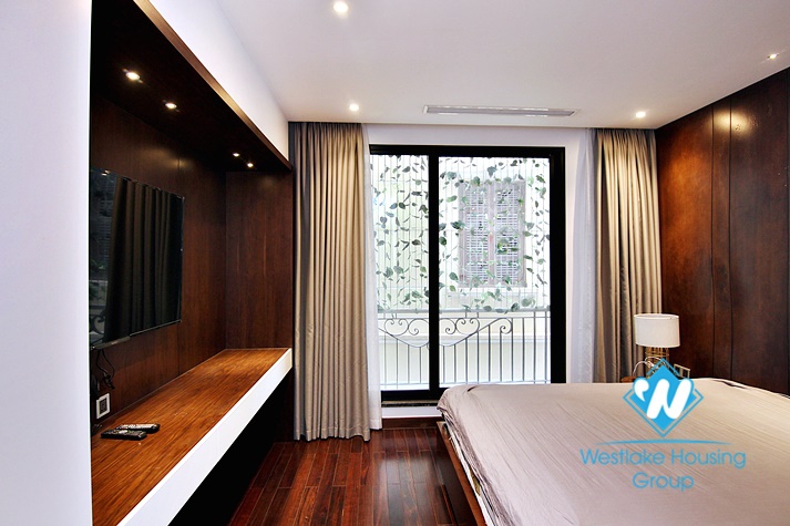 Cozy two bedroom apartment for rent on Tu Hoa street