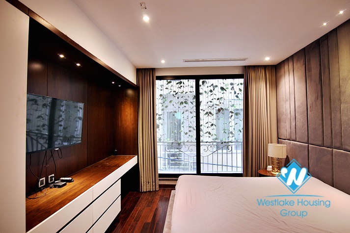 Cozy two bedroom apartment for rent on Tu Hoa street