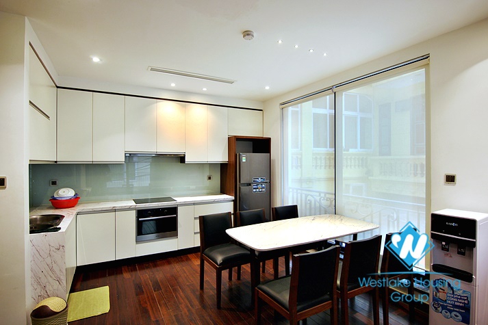Cozy two bedroom apartment for rent on Tu Hoa street