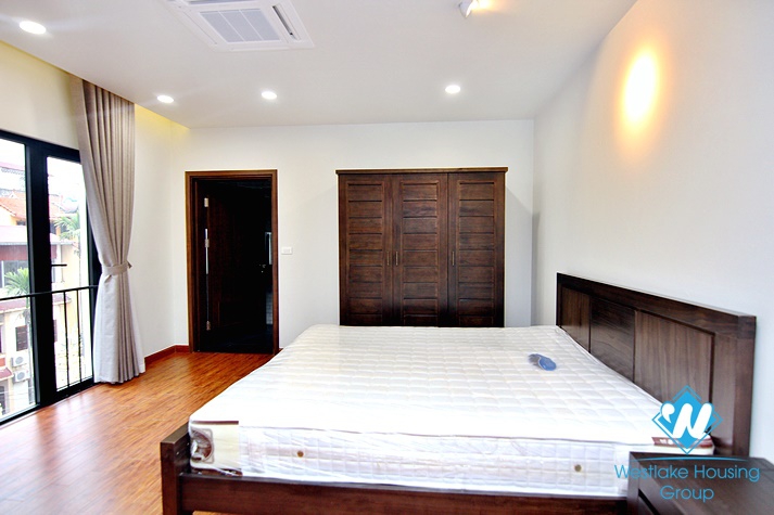 Spacious studio for rent in Tay Ho