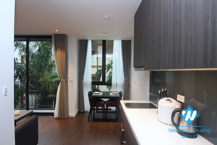 A nice and new apartment with balcony for view on Tay Ho