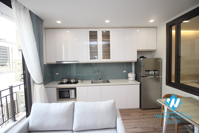 Bright one bedroom apartment for rent in Lieu Giai, Ba Dinh