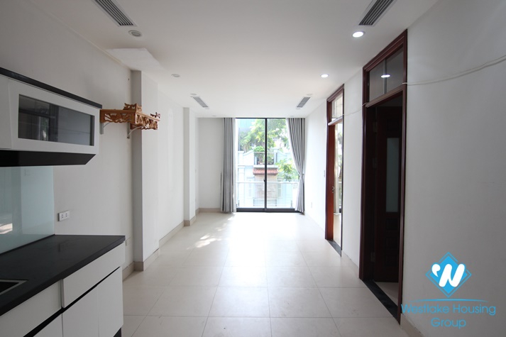 Good house for office, shop for rent in Yen phu, Tay ho, Hanoi