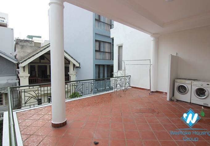 Three bedrooms house in Tu Hoa st, Tay Ho district, Ha Noi