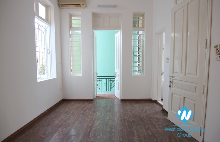 Three bedrooms house in Tu Hoa st, Tay Ho district, Ha Noi
