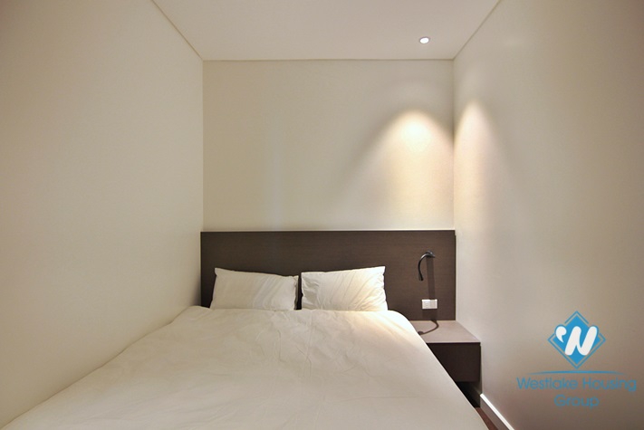 A must-rent two-bedroom apartment on Xuan Dieu street