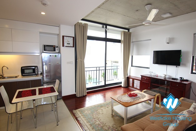 A bright, good 2 bedroom apartment for rent on Tay Ho street