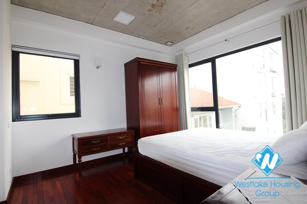 A nice 1 bedroom+1 working room on Tay Ho street for rent 