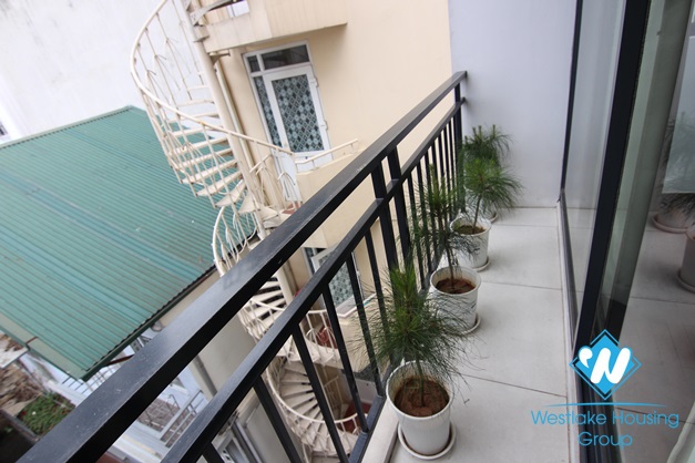 A nice 1 bedroom+1 working room on Tay Ho street for rent 