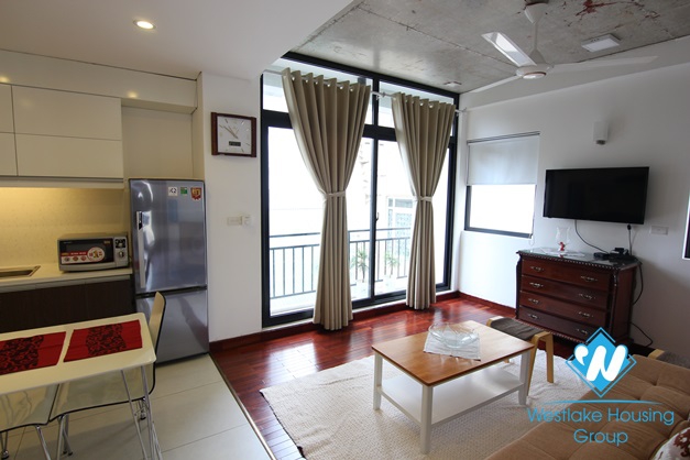 A nice 1 bedroom+1 working room on Tay Ho street for rent 
