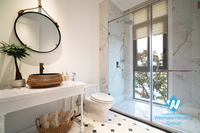 Exquisite design townhouse for remt in Vinhome Harmony Long Bien