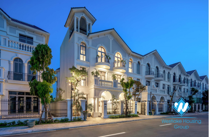 Exquisite design townhouse for remt in Vinhome Harmony Long Bien