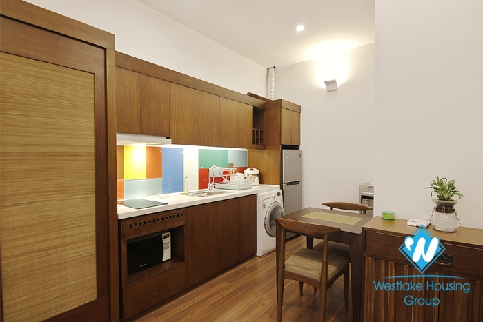 Studio apartment for rent in the center of Hai Ba Trung district next to Vincom Ba Trieu