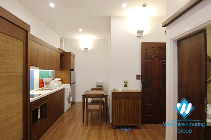 Studio apartment for rent in the center of Hai Ba Trung district next to Vincom Ba Trieu