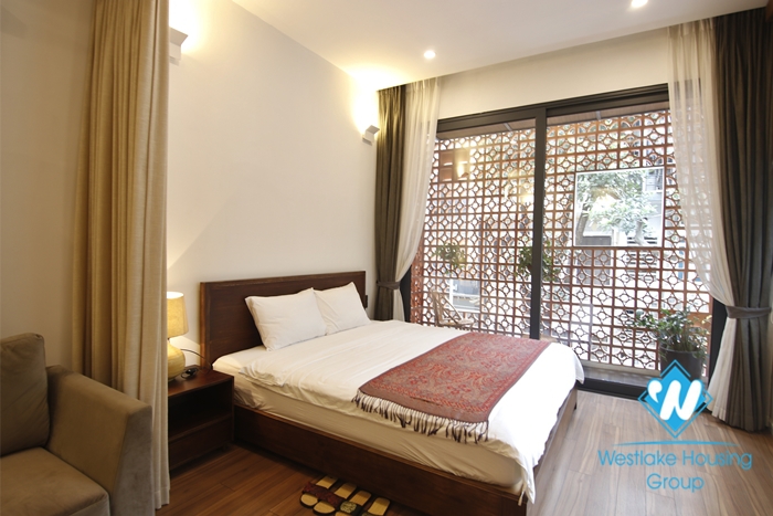 Studio apartment for rent in the center of Hai Ba Trung district next to Vincom Ba Trieu