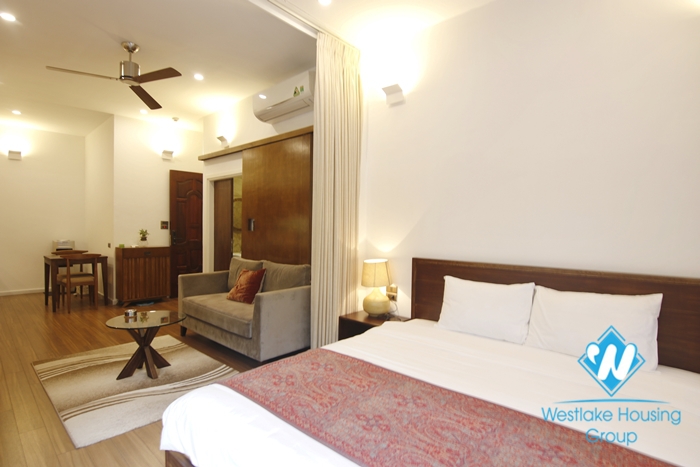 Studio apartment for rent in the center of Hai Ba Trung district next to Vincom Ba Trieu