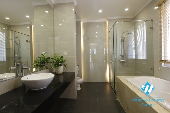 Villa for rent in Vinhome Riverside, Long Bien district.