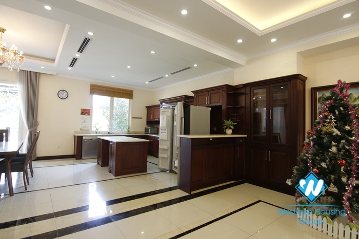 Villa for rent in Vinhome Riverside, Long Bien district.