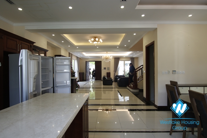 Villa for rent in Vinhome Riverside, Long Bien district.