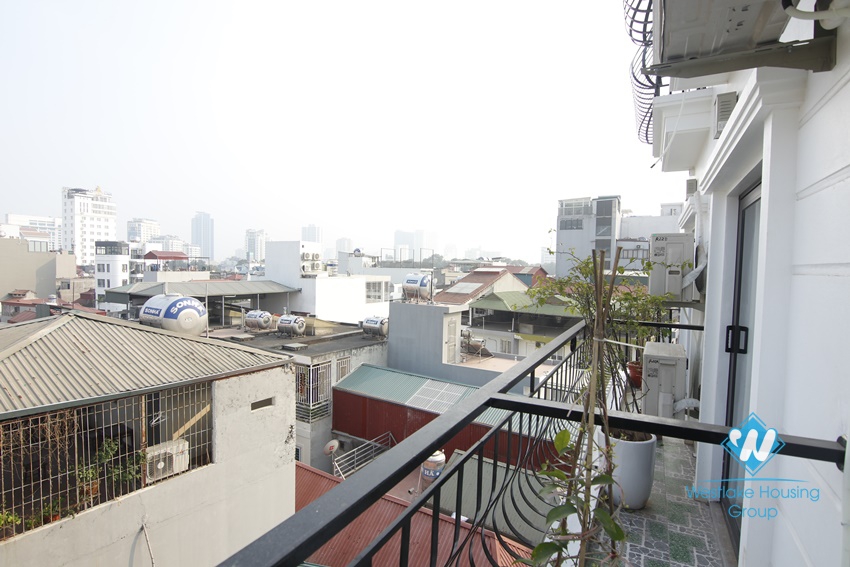 Brand new 2 bedrooms apartment for rent in Dao Tan, Ba Dinh