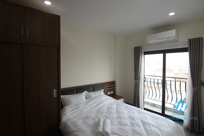 Brand new 2 bedrooms apartment for rent in Dao Tan, Ba Dinh
