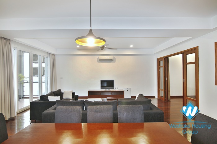 Duplex 2+ bedroom apartment with lake view for rent in Xuan Dieu,Tay Ho