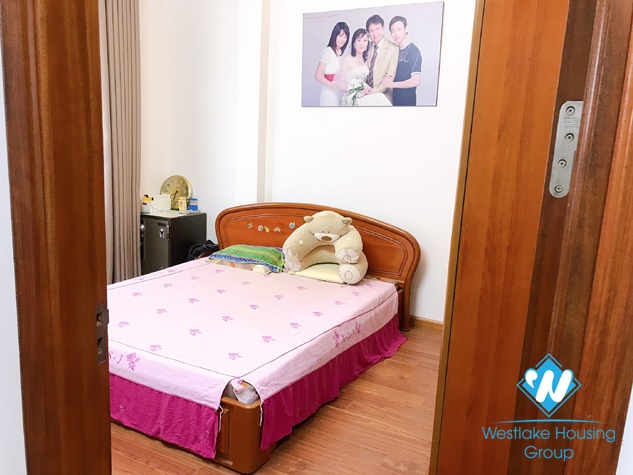 A cheap 3 bedroom house for rent in Hoang hoa tham, Ba dinh