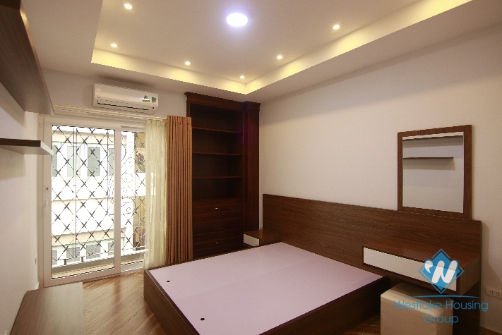 One bedroom apartment for rent in a quiet alley in Hoan Kiem district.