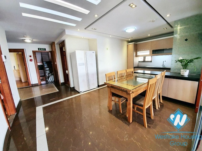 Spacious three bedrooms apartment for rent in Doi Can, Ba Dinh