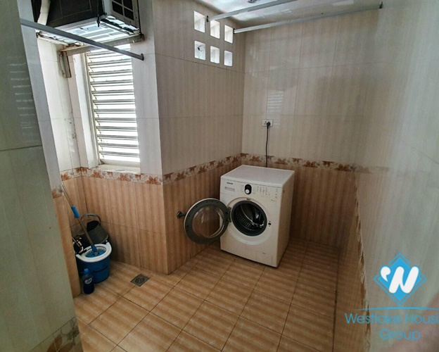 Spacious three bedrooms apartment for rent in Doi Can, Ba Dinh