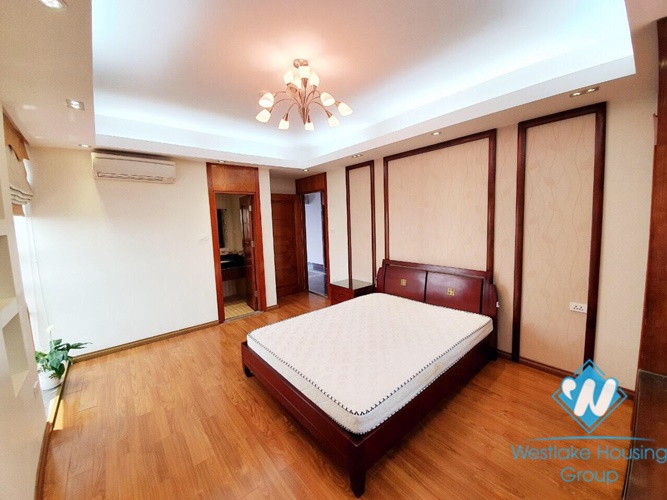 Spacious three bedrooms apartment for rent in Doi Can, Ba Dinh