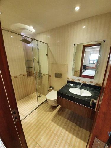 Spacious three bedrooms apartment for rent in Doi Can, Ba Dinh