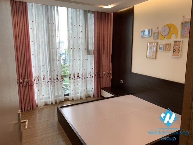 A nice 4 bedroom apartment for rent in Metropolis, Ba dinh, Hanoi