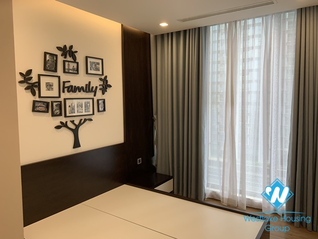 A nice 4 bedroom apartment for rent in Metropolis, Ba dinh, Hanoi