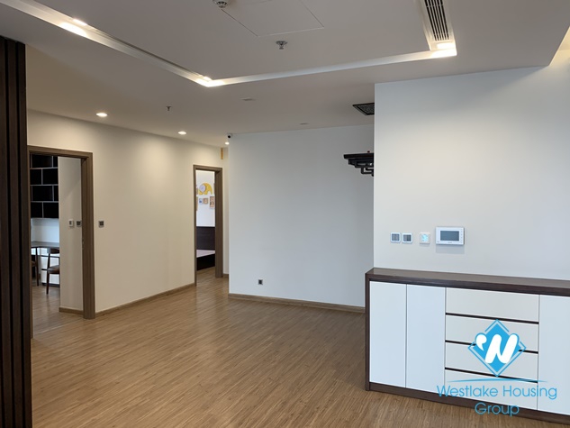 A nice 4 bedroom apartment for rent in Metropolis, Ba dinh, Hanoi