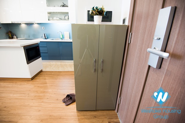 A cheerful, bright 2 bedroom apartment for rent in Vinhomes Metropolis