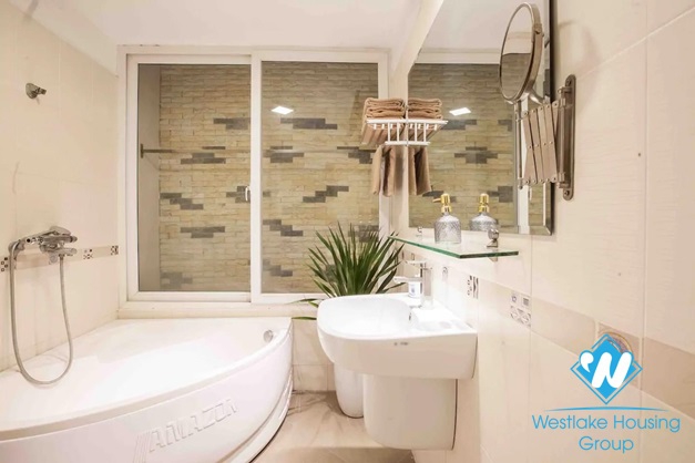 A picturesque 2 bedroom apartment for rent in Truc Bach Island, Ba Dinh