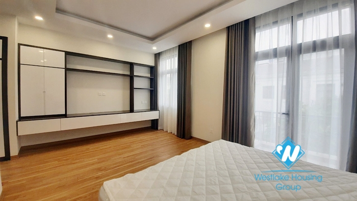 Quality new house for rent in Vinhome Harmony Long Bien